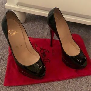 Christian LouBouton Red Bottom Black Bumps Size 37